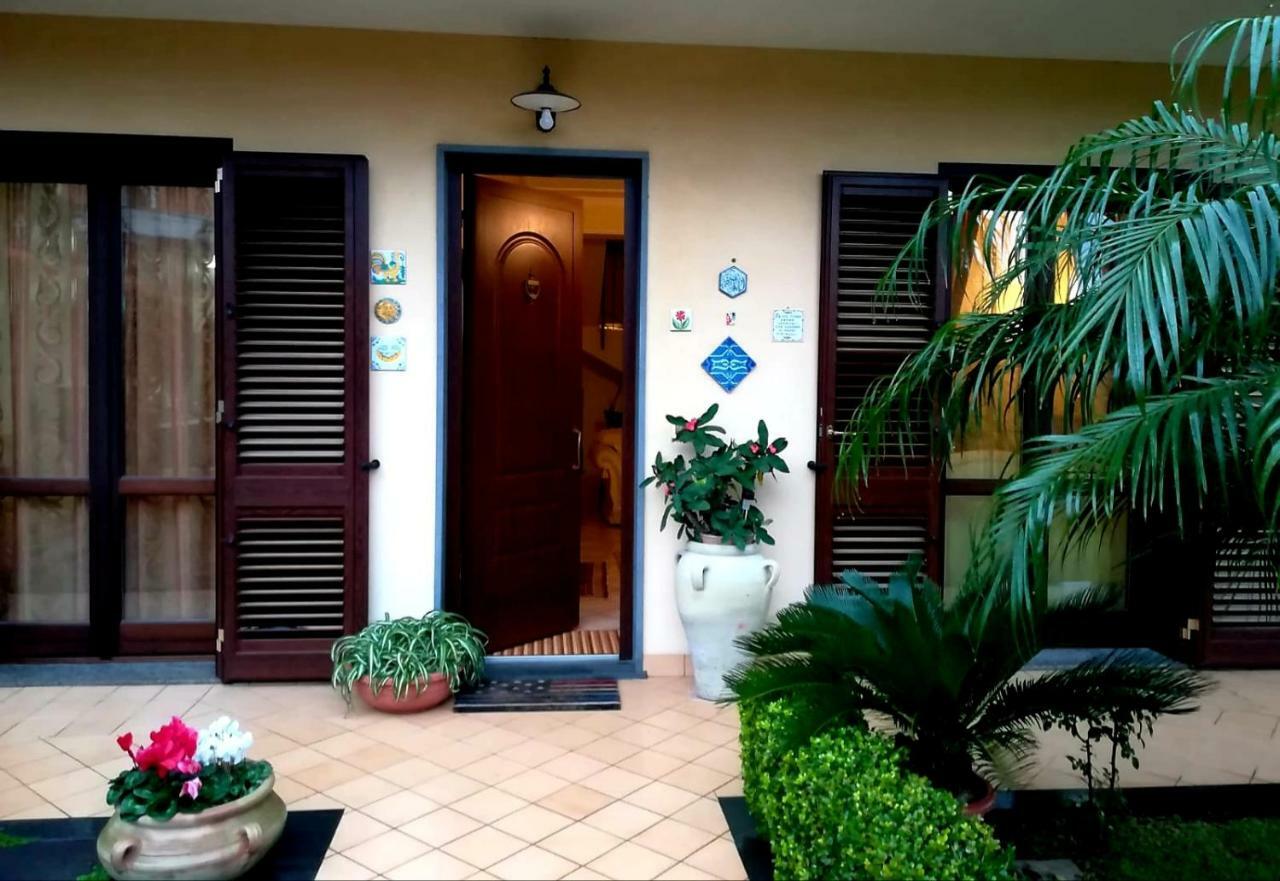 Casa Vacanze Etna Cocus Santa Venerina Ngoại thất bức ảnh